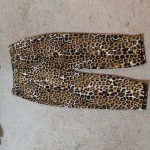 Cute slinky leopard pants